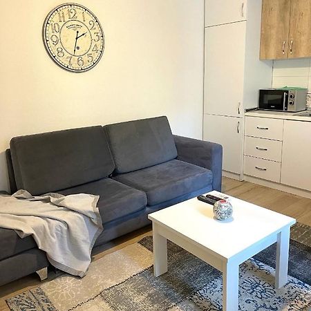 Apartment In The New Bazaar Of Tirana - Hana Blu ภายนอก รูปภาพ