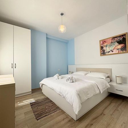 Apartment In The New Bazaar Of Tirana - Hana Blu ภายนอก รูปภาพ
