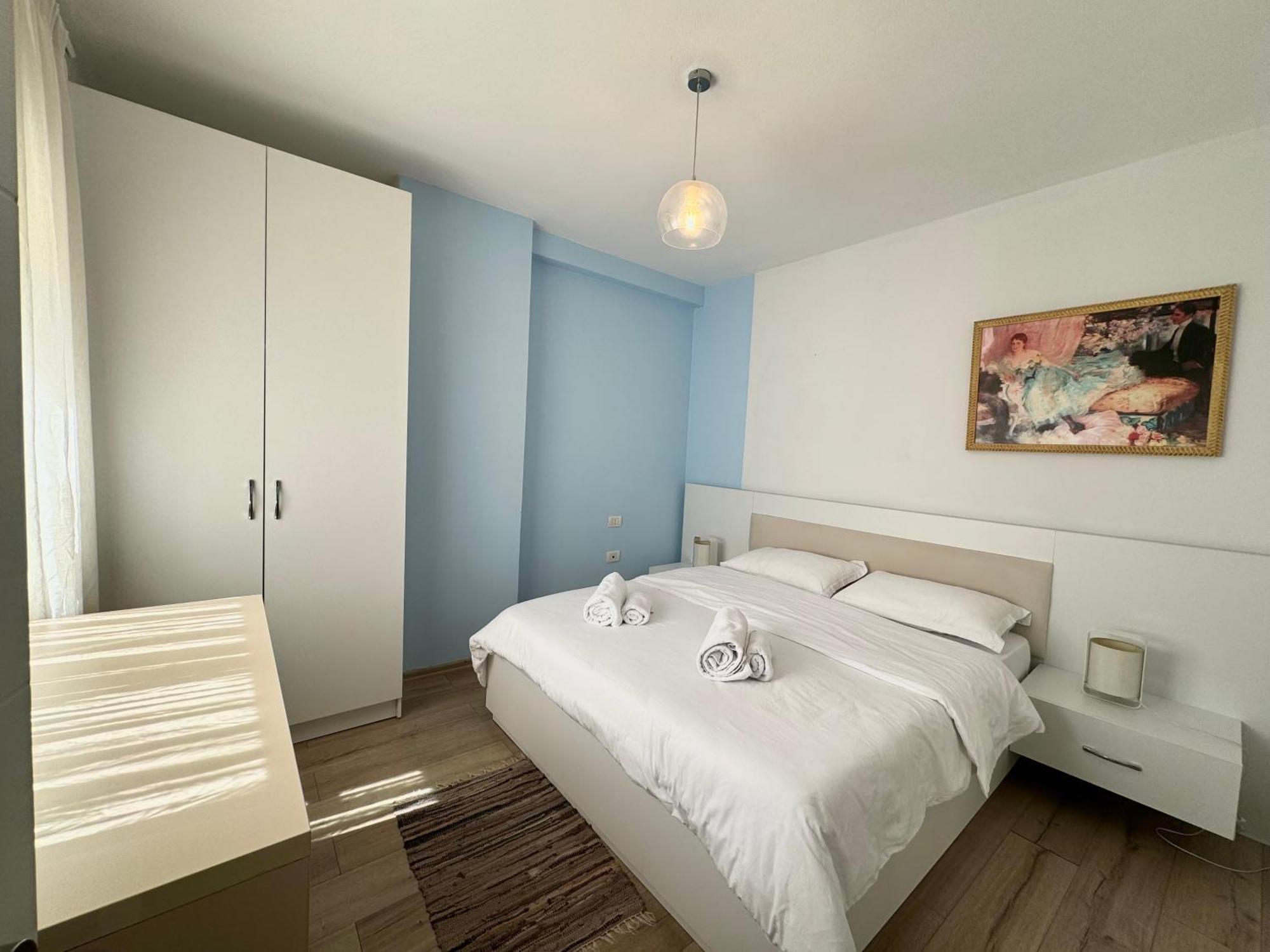 Apartment In The New Bazaar Of Tirana - Hana Blu ภายนอก รูปภาพ