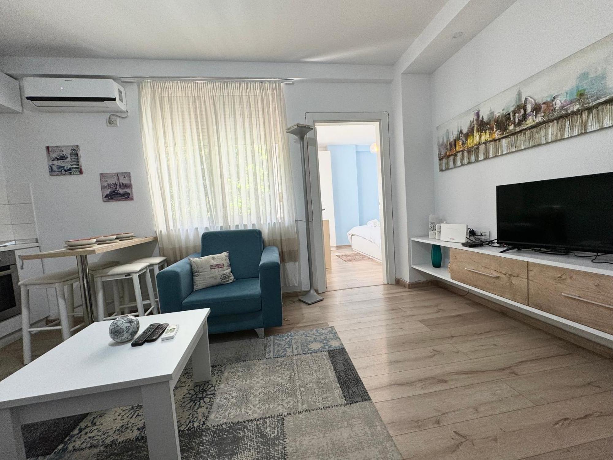 Apartment In The New Bazaar Of Tirana - Hana Blu ภายนอก รูปภาพ