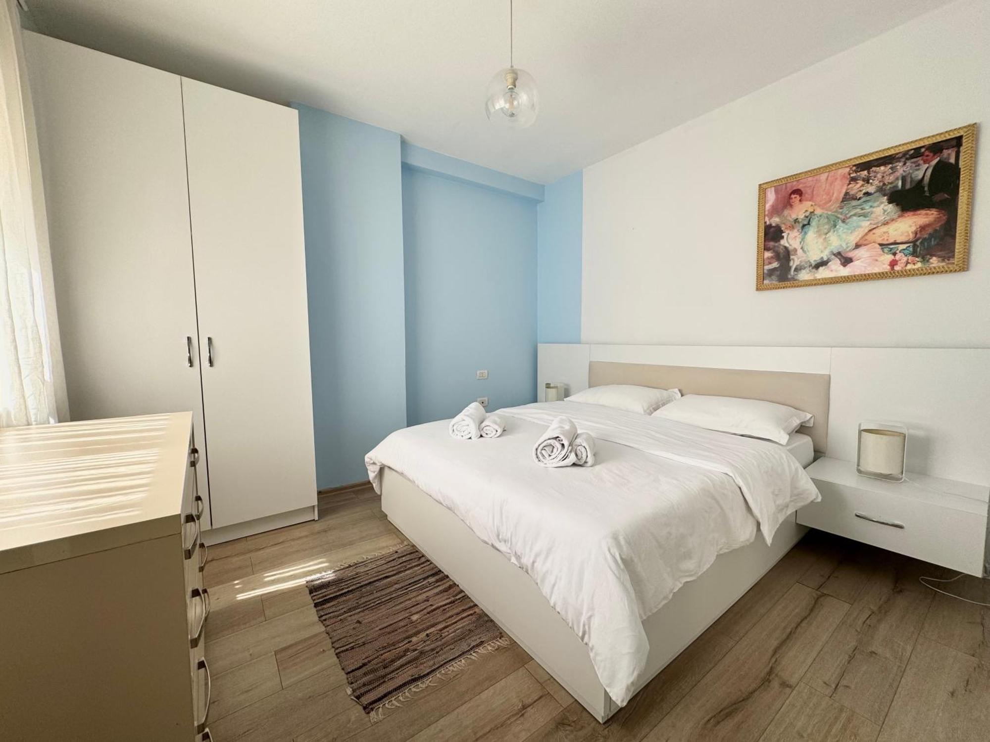 Apartment In The New Bazaar Of Tirana - Hana Blu ภายนอก รูปภาพ